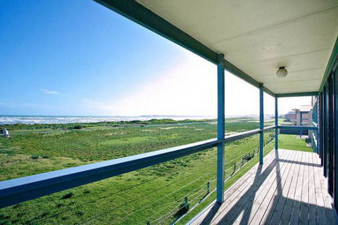 Unwind At Coast On Newell - Tourism Guide 18