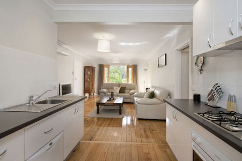 Casolare B&B Vineyard Accommodation - Tourism Guide 3