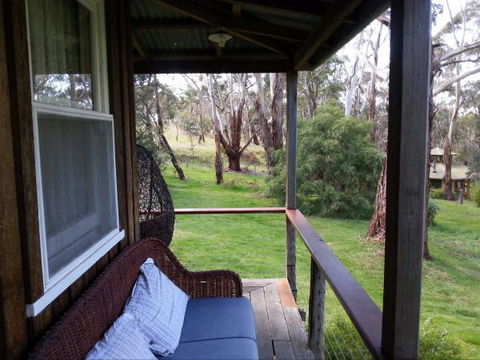 Mount Cole Cottages - Tourism Guide 6