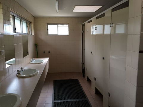 Ardern's Caravan Park, Myrtleford - Tourism Guide 5