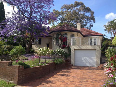 Jacaranda Bed And Breakfast - Tourism Guide 0