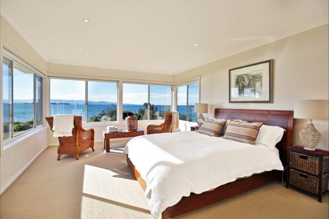 Escape At Culburra - Travel Search 1