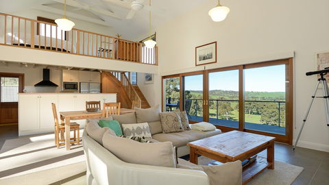 A Seascape Retreat - Tourism Guide 0