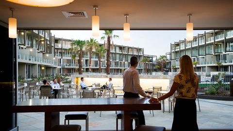 Wyndham Resort Torquay - Tourism Guide 5