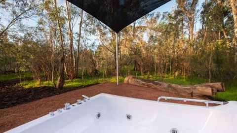 Moama On Murray Talo Retreat - Tourism Guide 1