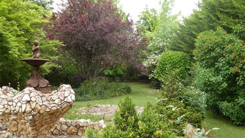 Annie's Garden Retreat - Tourism Guide 3