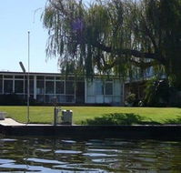 Lakeviews on Lang - Tourism Guide