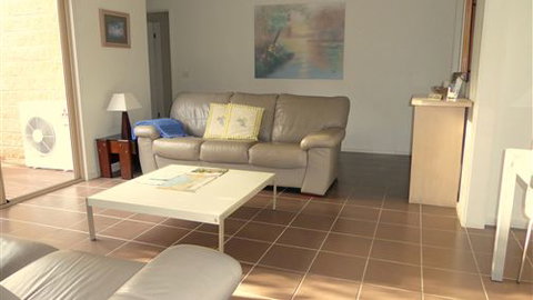 Sunny Hill Villa - Tourism Guide 0