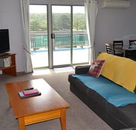 House on the Hill Port Campbell - Tourism Guide