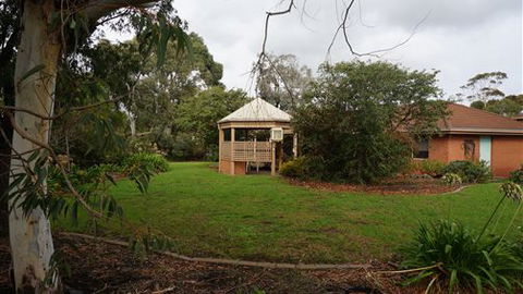 Caloola House - Tourism Guide 0