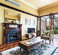 Avalon Guesthouse - Tourism Guide