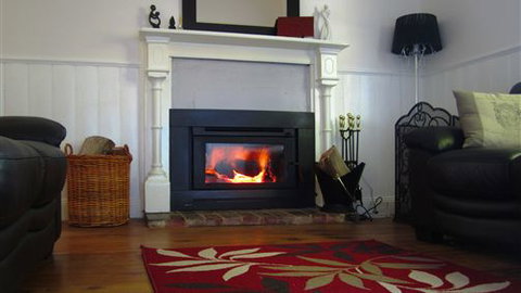 Goldfields Cottage - Travel Agents 1