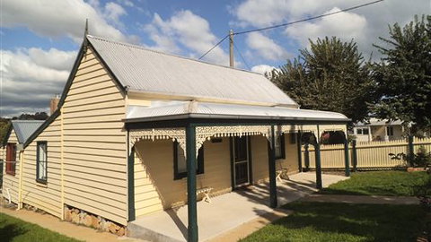 Goldfields Cottage - Travel Agents 6