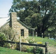 Adelaide Hills Country Cottages - Gum Tree Cottage - Tourism Guide