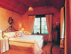 Adelaide Hills Country Cottages - Lavender Fields - Tourism Guide 1