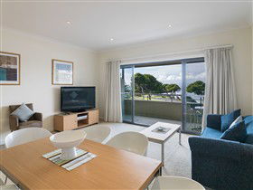 Aurora Ozone Apartments - Tourism Guide 0