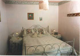 Lavender Cottage Bed And Breakfast Accommodation - Travel Agents 2