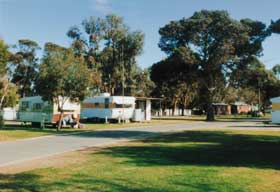 Tumby Bay Caravan Park Cabins - Travel Agents 2