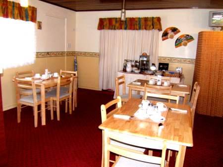 A Oscar Motel - Tourism Guide 4