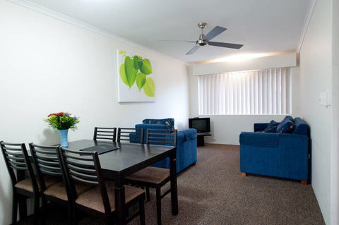 Aabon Holiday Apartments & Motel - Tourism Guide 7