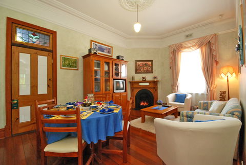 Above Bored Bed And Breakfast - Tourism Guide 4
