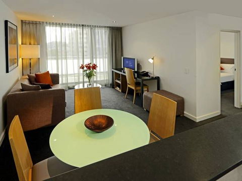 Adina Apartment Hotel Wollongong - Tourism Guide 1