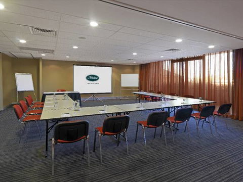 Adina Apartment Hotel Wollongong - Tourism Guide 3