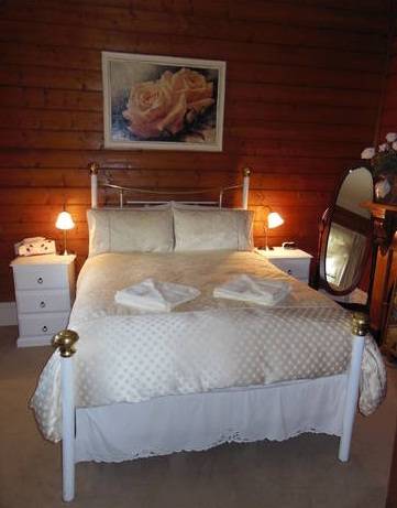 Airleigh Rose Cottage - Travel Agents 2