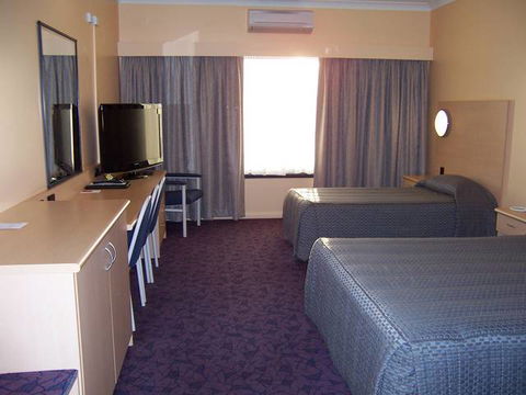 Albert Motel - Tourism Guide 3