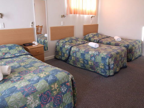 Albury Hume Inn Motel - Tourism Guide 5