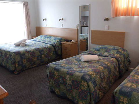 Albury Hume Inn Motel - Tourism Guide 6