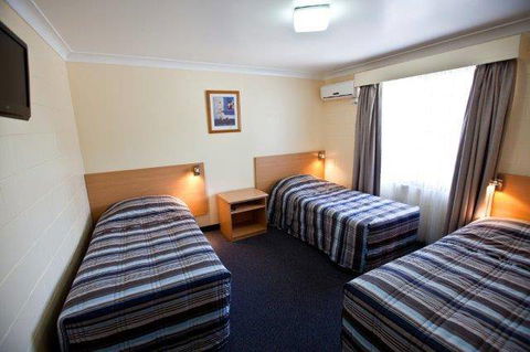 All Seasons Motor Lodge - Tourism Guide 0