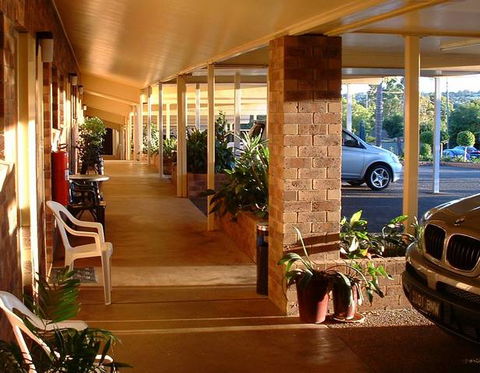 Allan Cunningham Motel And Old Wagon Restaurant - Travel Agents 5