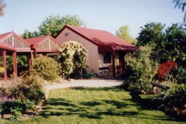 Alpine Country Cottages - Tourism Guide 0