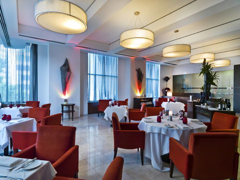Amora Jamison Hotel - Tourism Guide 3