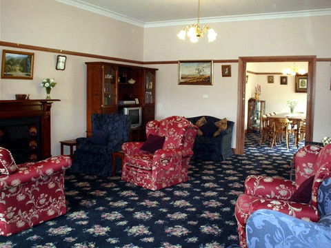 Annabelle Of Healesville Bed & Breakfast - Tourism Guide 4