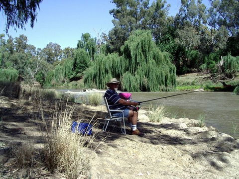 Apex Riverside Park - Tourism Guide 3