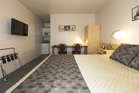 Ararat Motor Inn - Tourism Guide 7