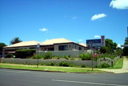 Asters On James Motor Inn - Tourism Guide 0