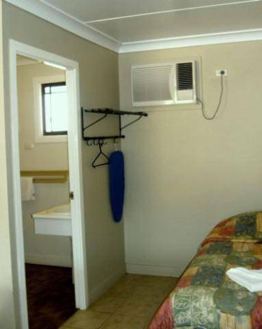 Augathella Motel & Caravan Park - Tourism Guide 1