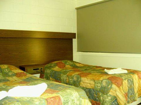Augathella Motel & Caravan Park - Tourism Guide 2