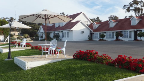 Clare Valley Motel - Travel Agents 6