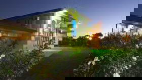 Adelaide Road Motor Lodge - Tourism Guide 6