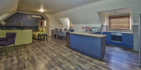 Gold Mine Guesthouse - Travel Agents 5