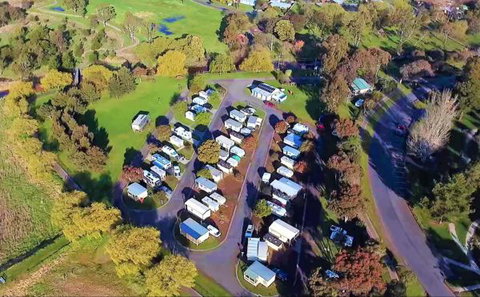 Lake Colac Caravan Park - Tourism Guide 1