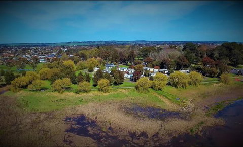 Lake Colac Caravan Park - Tourism Guide 2