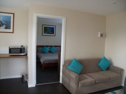 Lake Colac Caravan Park - Tourism Guide 7