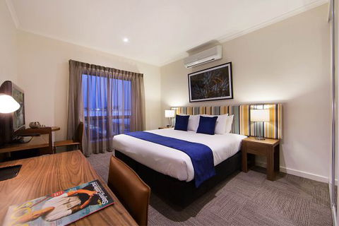 Quest Whyalla - Tourism Guide 1