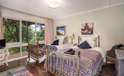 Sunflower Cottage - Travel Agents 10