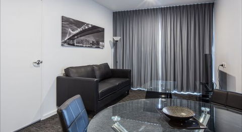 ADELAIDE DRESSCIRCLE APARTMENTS - THE PALMS APARTMENTS KENT TOWN - Tourism Guide 17
